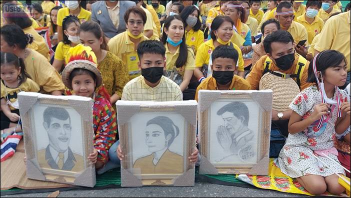 พระบาทสมเด็จพระเจ้าอยู่หัว และสมเด็จพระนางเจ้าฯ พระบรมราชินี เสด็จพระราชดำเนินไปทรงวางศิลาฤกษ์และทรงเปิดอาคารที่ทำการศาลแขวงพระนครศรีอยุธยา