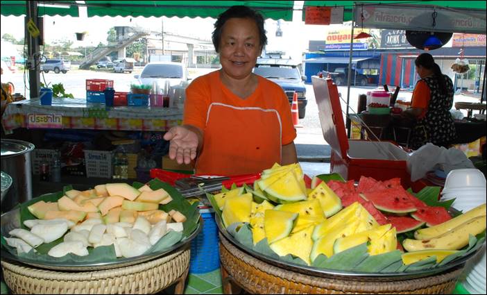 เมนูที่สุดยอดของความอร่อย กวาง รด เด็ดเผ็ดลืมผัว ยำทุกอย่าง 20 บาท ถ.345