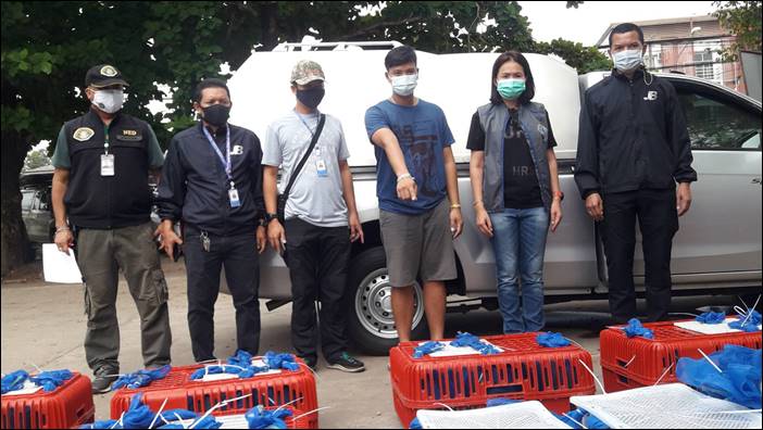 ปราจีนบุรี - ตำรวจกองปราบสกัดจับขบวนการลักลอบค้าลิง เตรียมส่งขายนักเปิบพิสดาร