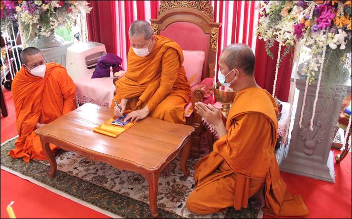 พระเกจิภาวนาจารย์ทั่วไทย นั่งปรกอธิฐานจิต พิธีมหาพุทธาภิเษก หลวงพ่อสำเร็จศักดิ์สิทธิ์ รุ่น "ประวัติศาสตร์ตำรวจ" อ.หนองแค จ.สระบุรี