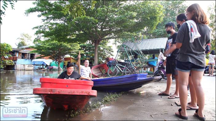 น้ำท่วม ชุมชนวัดกร่าง อำเภอสามโคก จังหวัดปทุมธานี