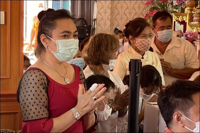 ผู้รับบทเป็นพระพุทธเจ้า เจิมป้ายวัดหงษ์และรับพระพุทธปฏิมาสมบัติประดิษฐานยังประเทศอินเดีย เพื่อยังศรัทธาชาวพุทธของทั้งสองประเทศให้เบ่งบาน