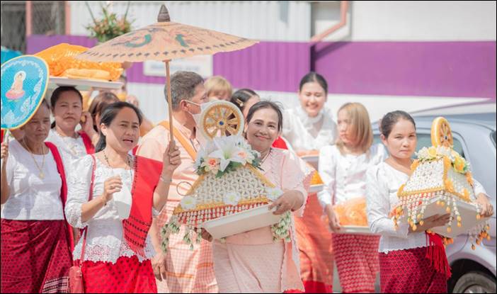 งานบวชพระชายมอญ ครั้งสำคัญของอำเภอสังขละบุรี นายชัยชาญ กล่อมน้อย