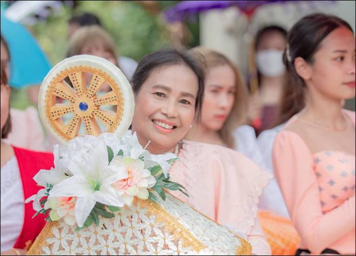 งานบวชพระชายมอญ ครั้งสำคัญของอำเภอสังขละบุรี นายชัยชาญ กล่อมน้อย