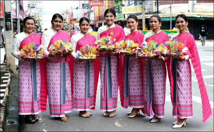 "อลังการ" พิธีเปิดงานประเพณี"สารทไทย-กล้วยไข่ และของดีเมืองกำแพงเพชร" ประจำปี2565