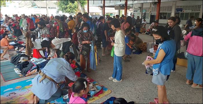 กาดปันสุข ตลาดไม่ต้องซื้อ ชุมชนสันโค้งน้อย ผู้ให้ผู้รับประทับใจ ชุมชนสันโค้งน้อย อ.เมือง จ.เชียงราย